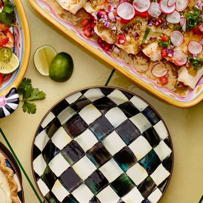 Courtly Check Pie Plate