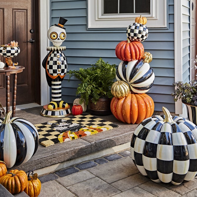 Pumpkin Patch Trophy Topiary