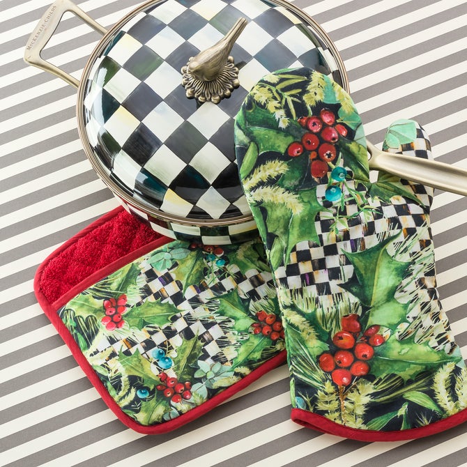 Courtly Check 2.5 Quart Saucepan