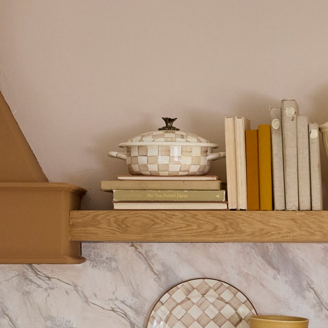 Mocha Check Medium Casserbole