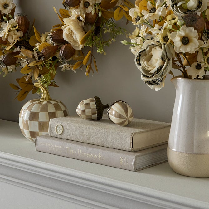 Mocha Check Acorns, Set of 2