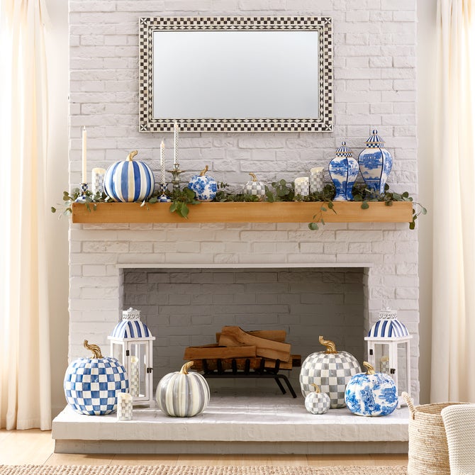 Royal Check Large Pumpkin