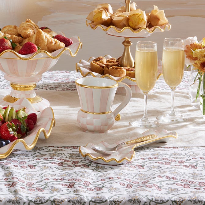 Rosy Check Ceramic Mug