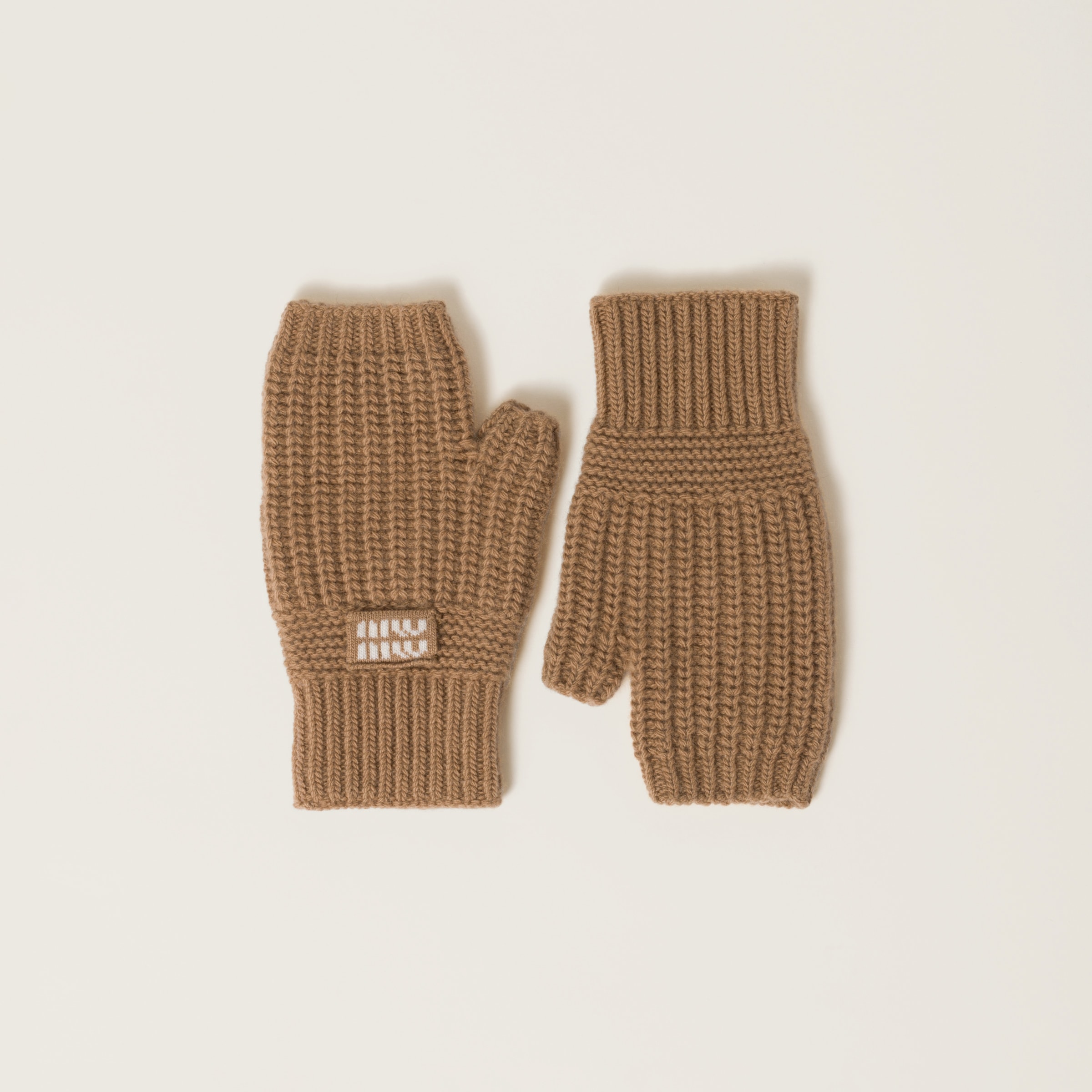 Wool and cashmere gloves