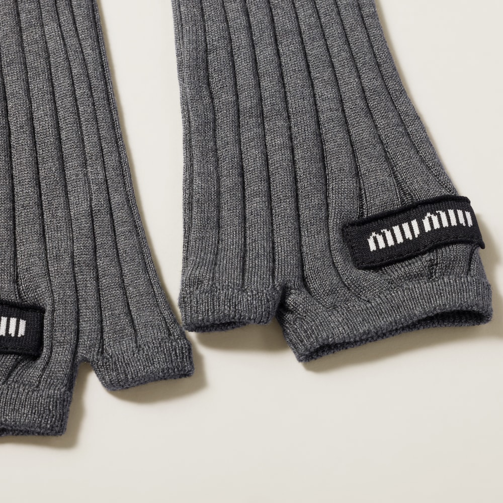 Ribbed knit silk fingerless gloves