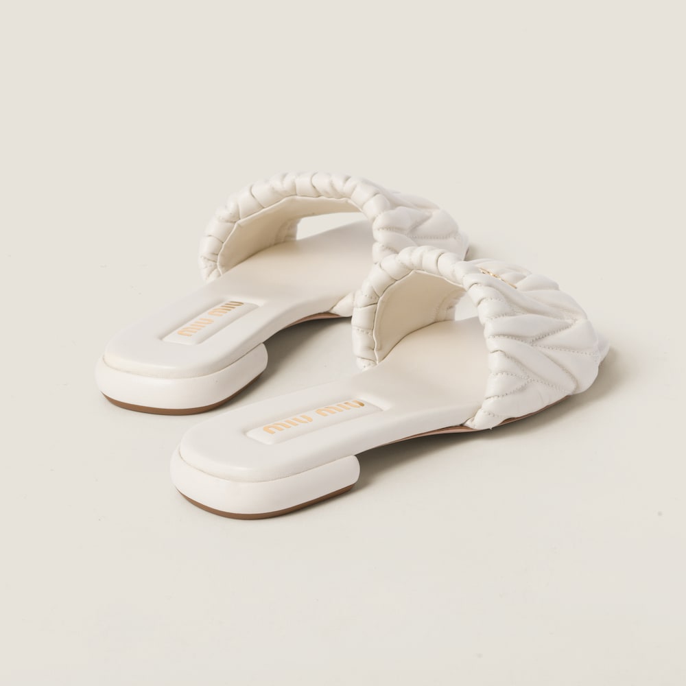 Matelassé nappa leather slides