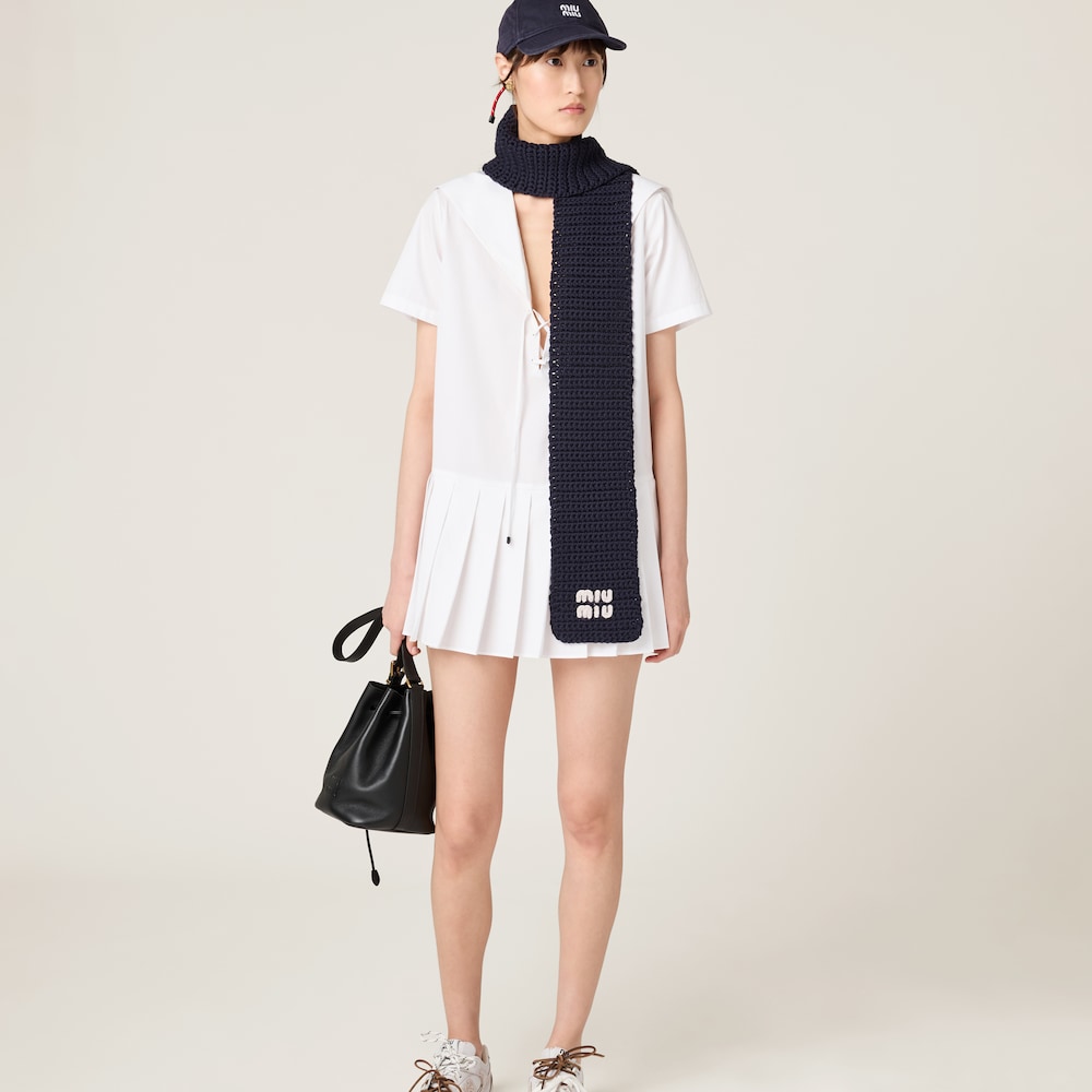 Wool scarf