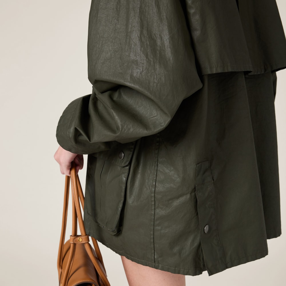 Resin-finish poplin caban jacket