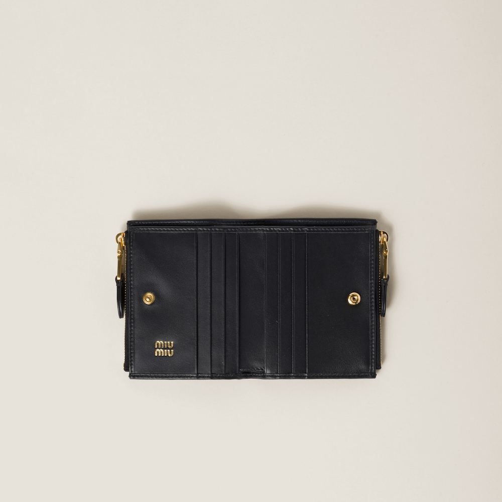 Small leather wallet