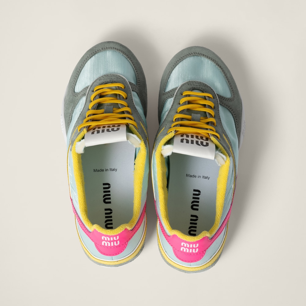 Gymnasium technical fabric and suede sneakers