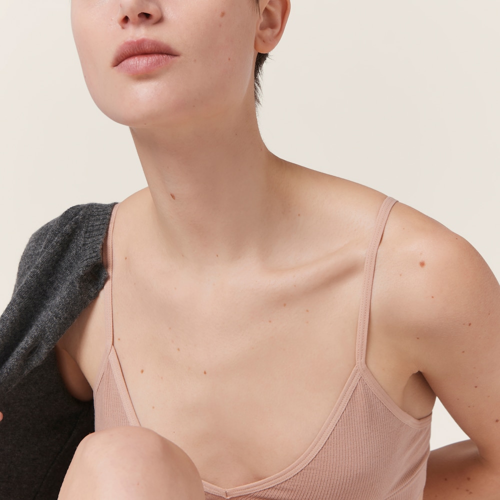 Seamless bra