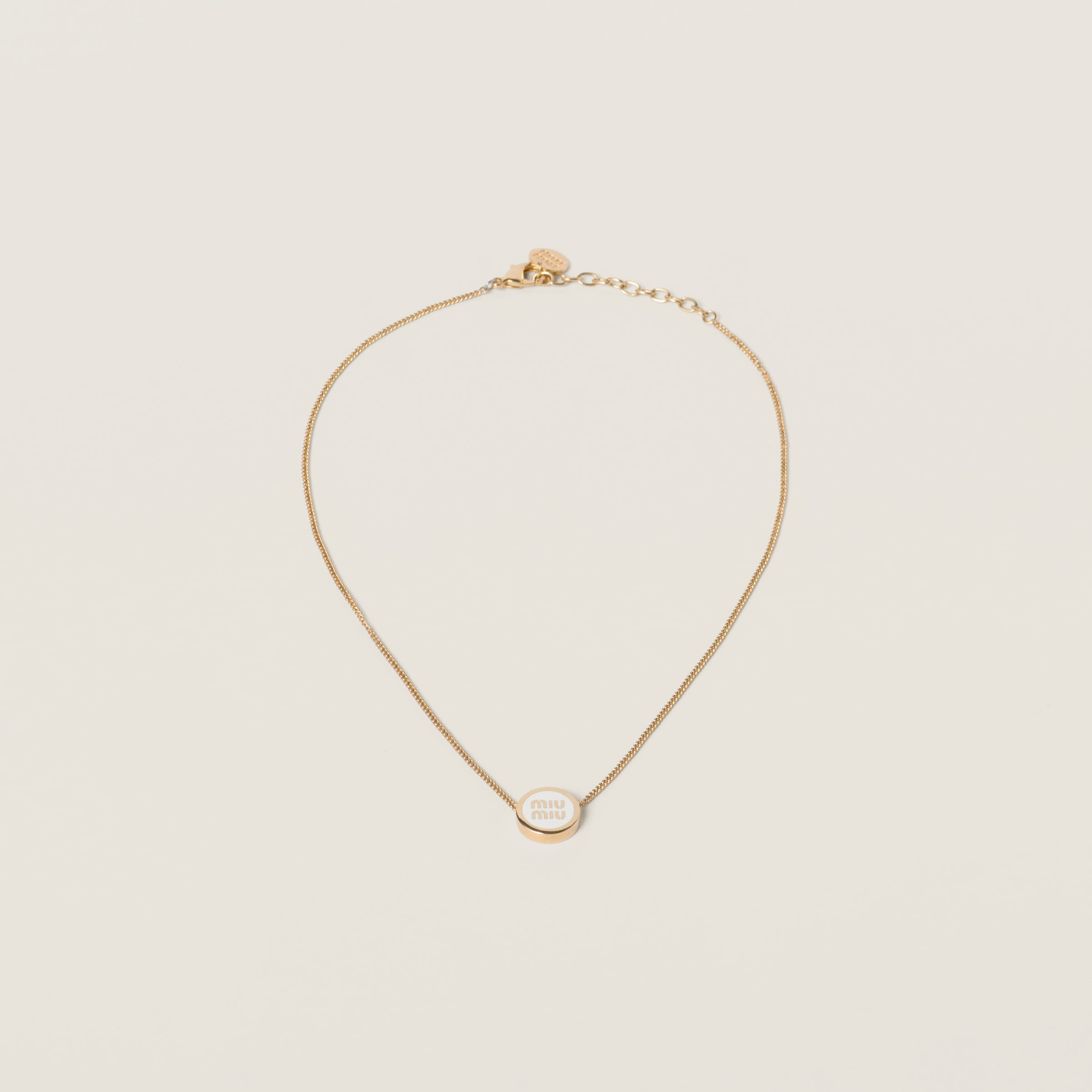 Metal necklace