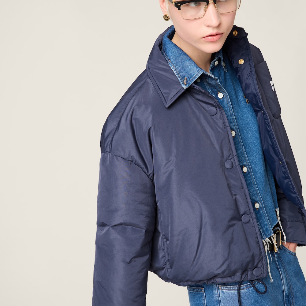 Technical pongé cropped down jacket