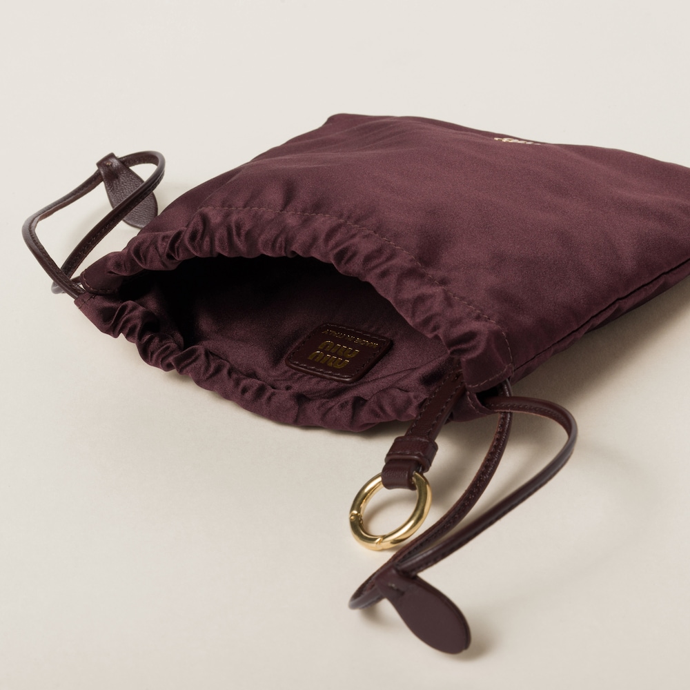 Duchesse pouch