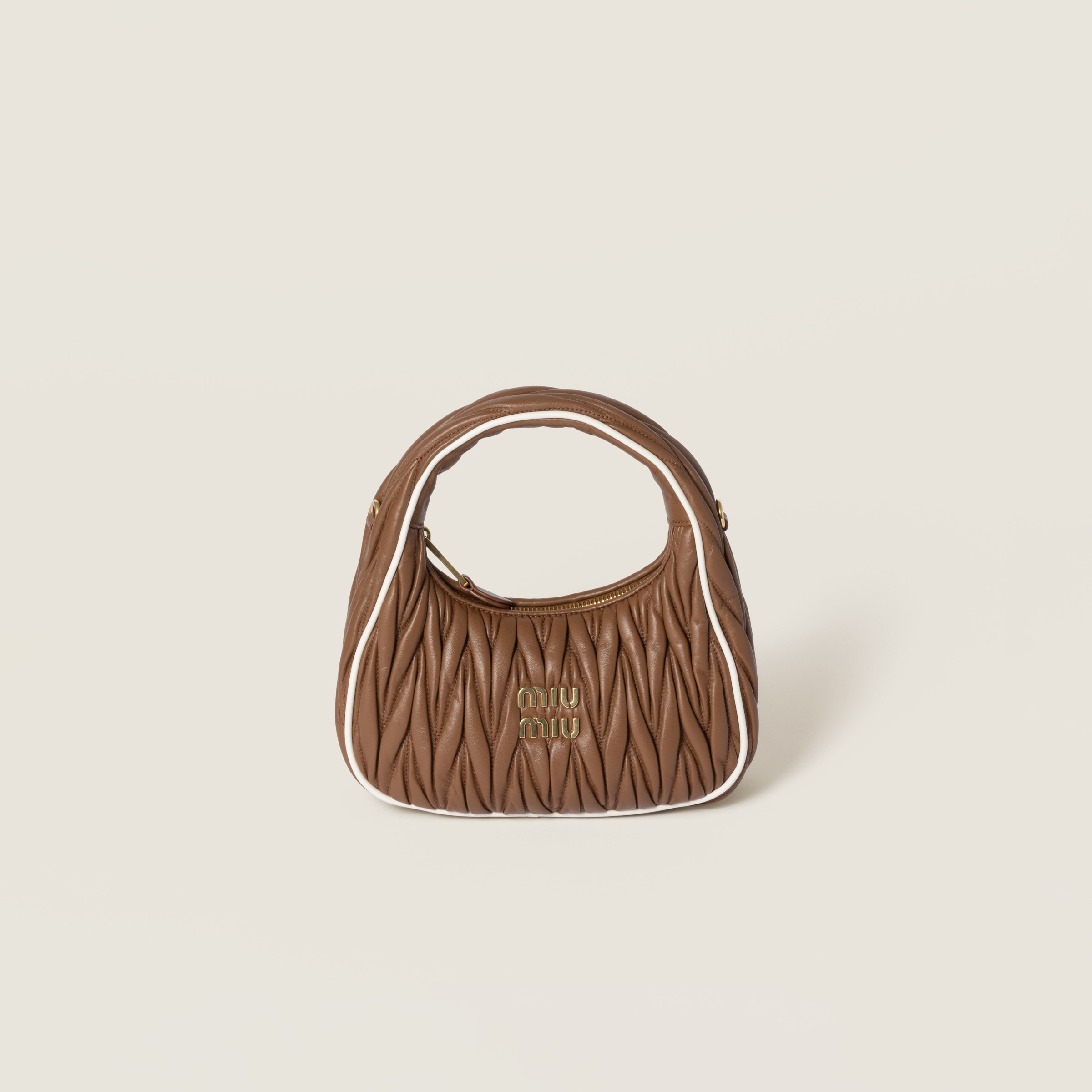 Wander matelassé nappa leather bag