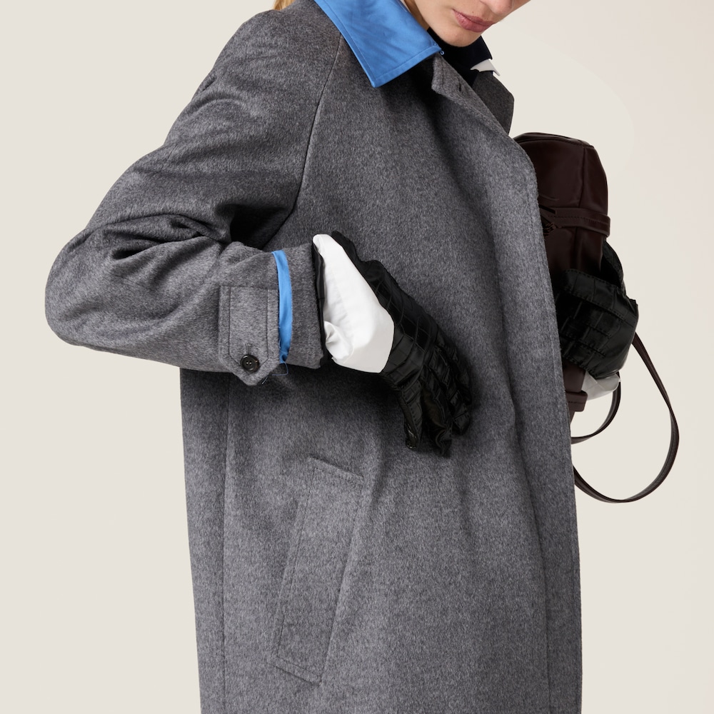 Single-breasted velour coat
