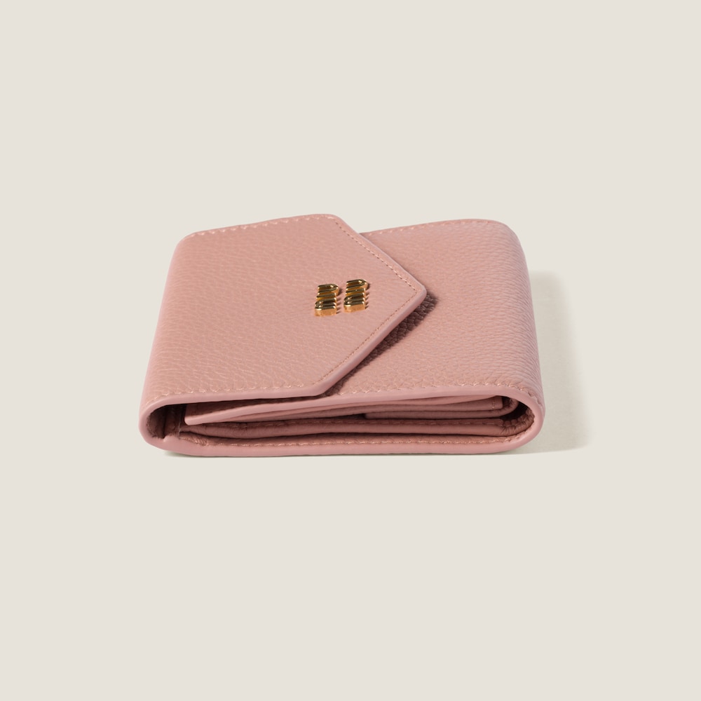 Small leather wallet