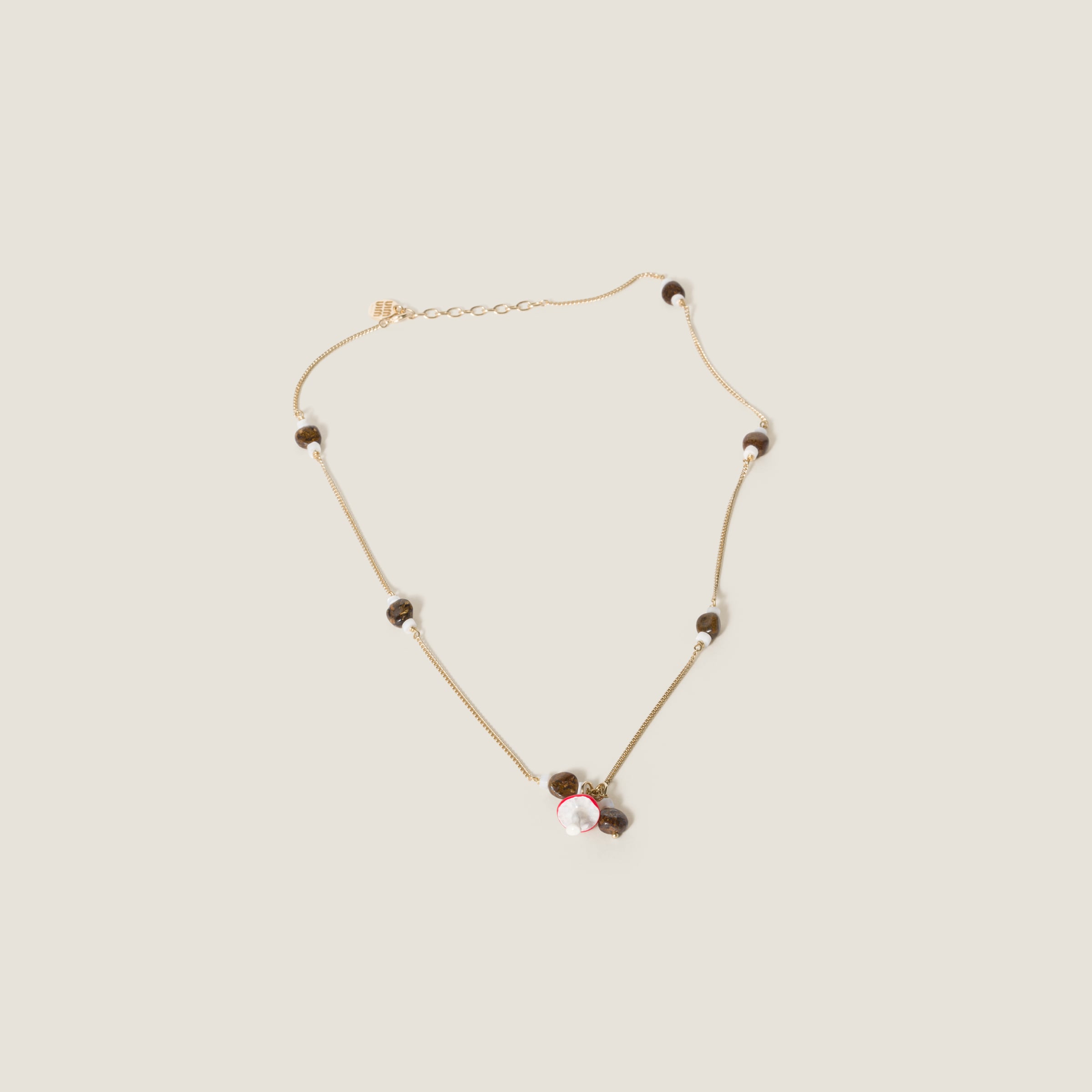 Metal necklace