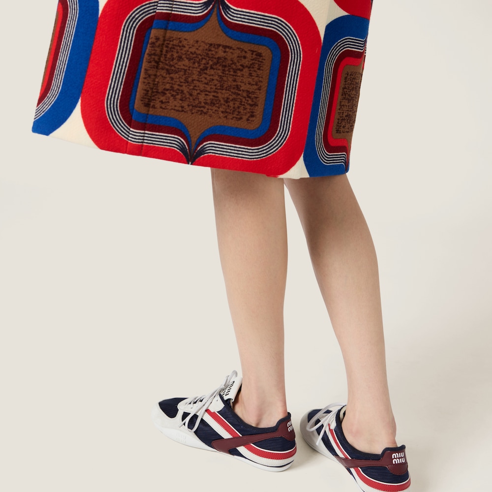 Gymnasium technical fabric and suede sneakers