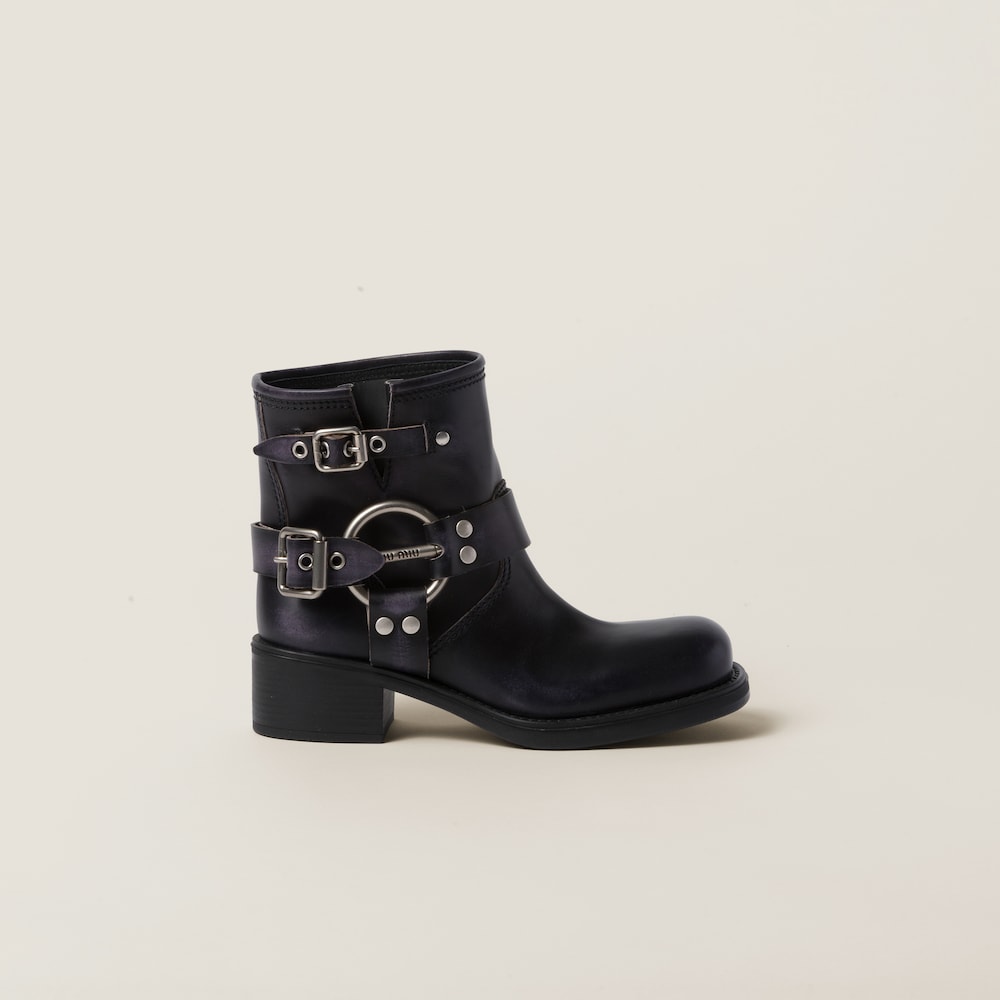 Vintage-look leather booties