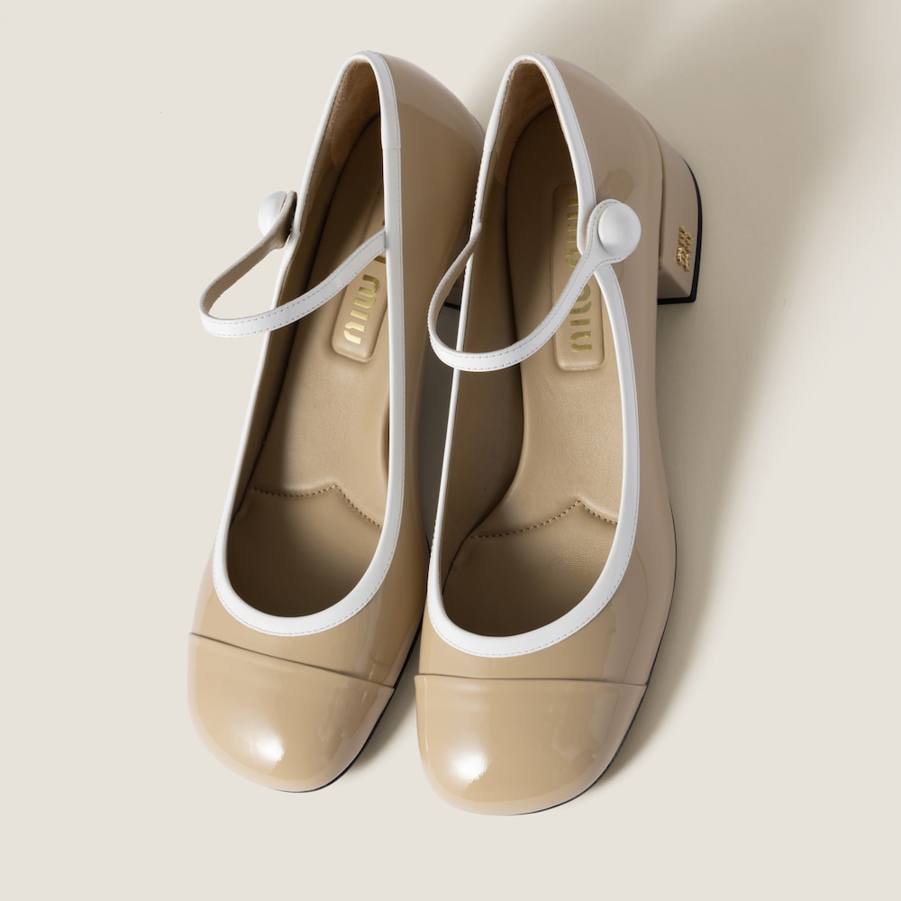 Two-tone patent leather Mary Jane pumps