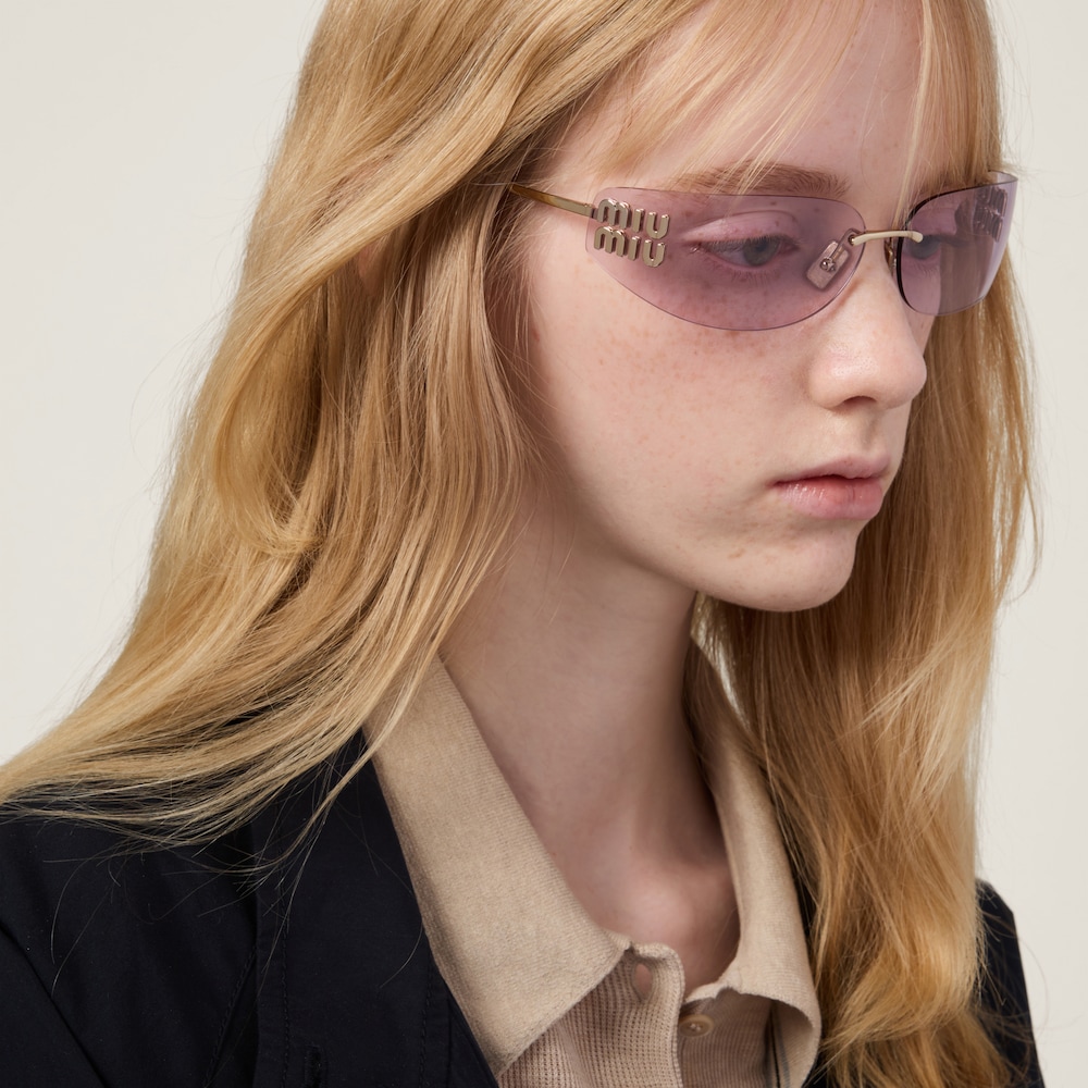 Miu Miu Logo sunglasses