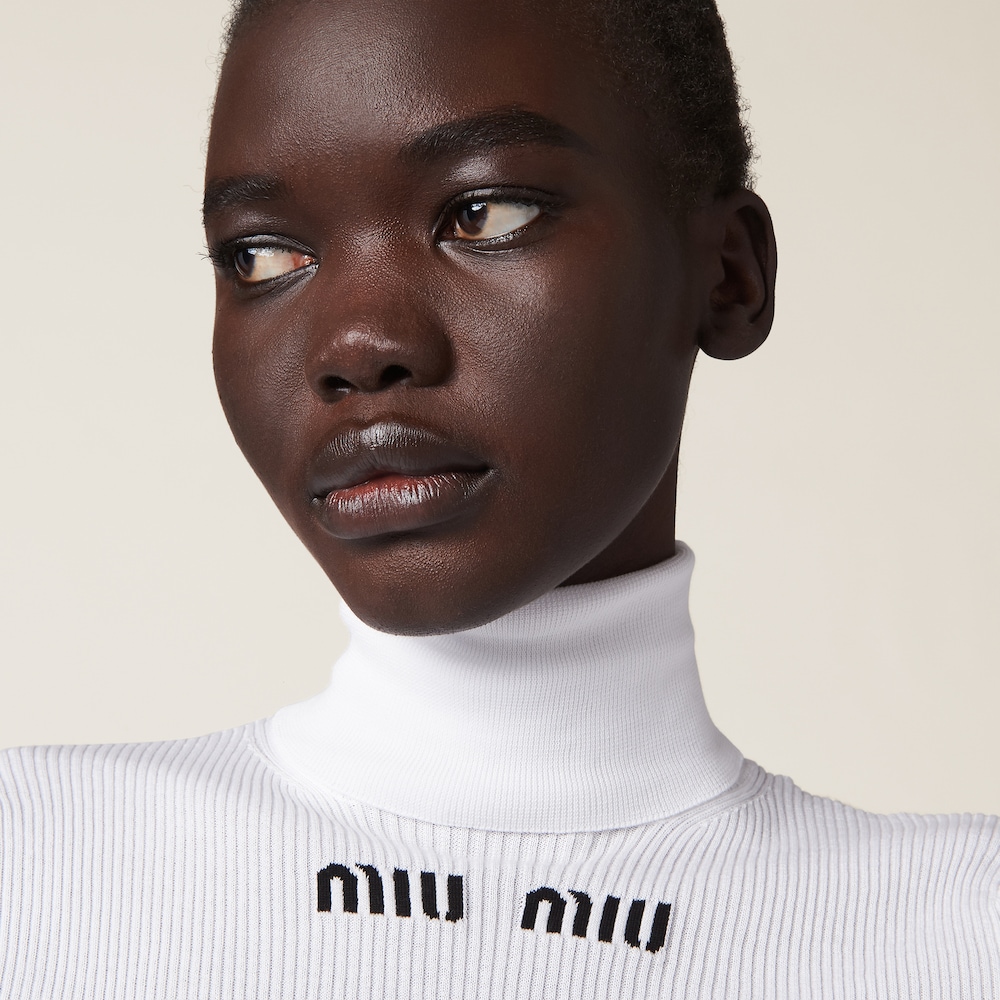 Cotton turtleneck jersey