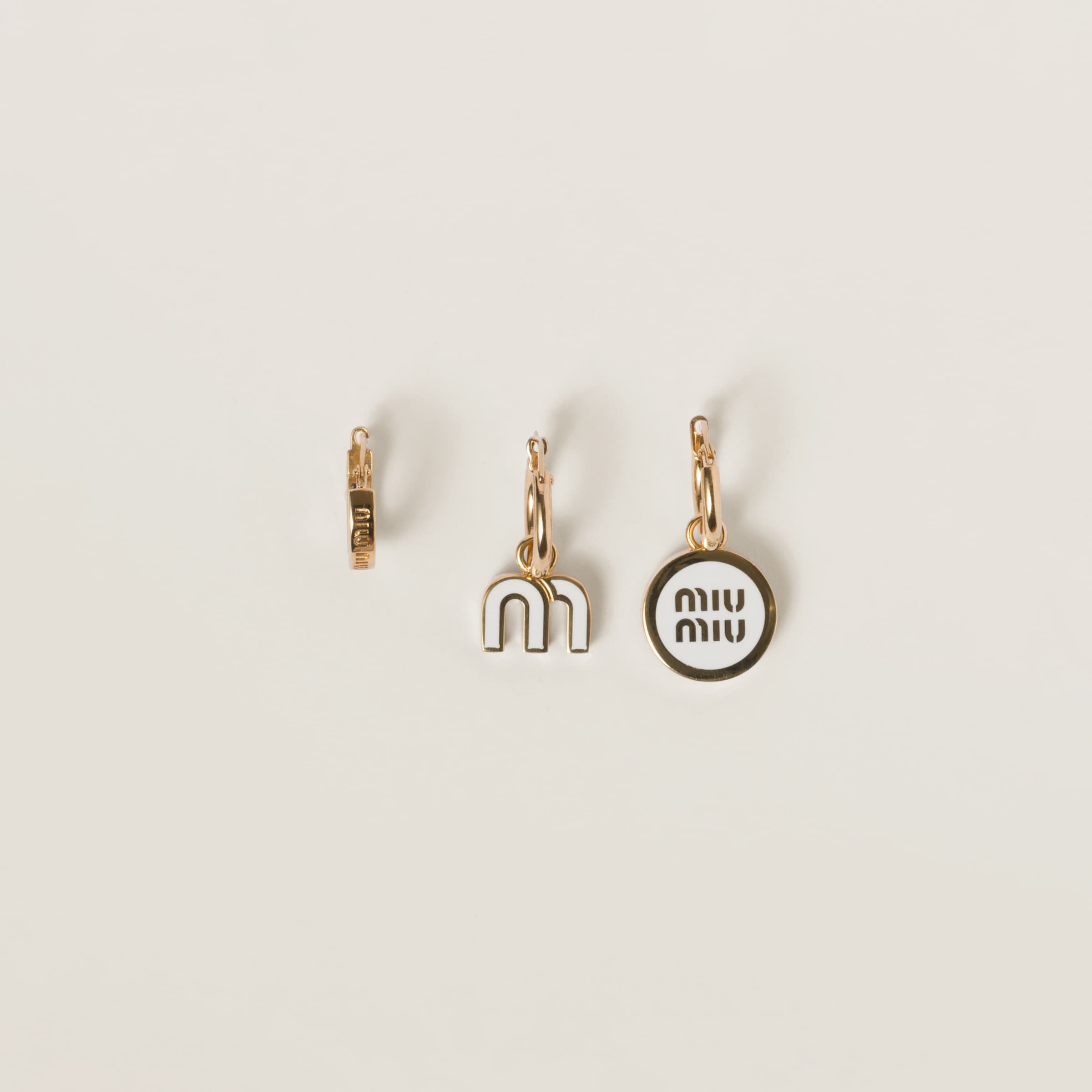 Set of enameled metal earrings