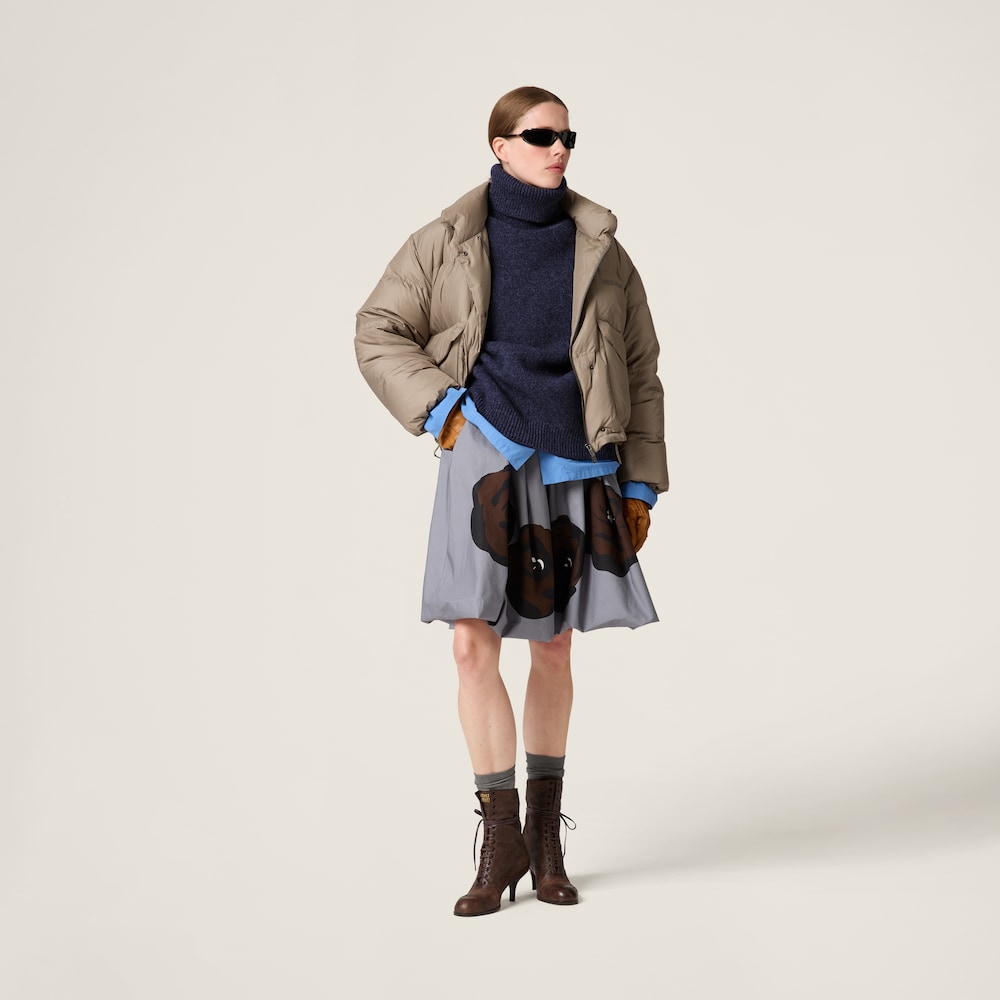Technical pongé down jacket