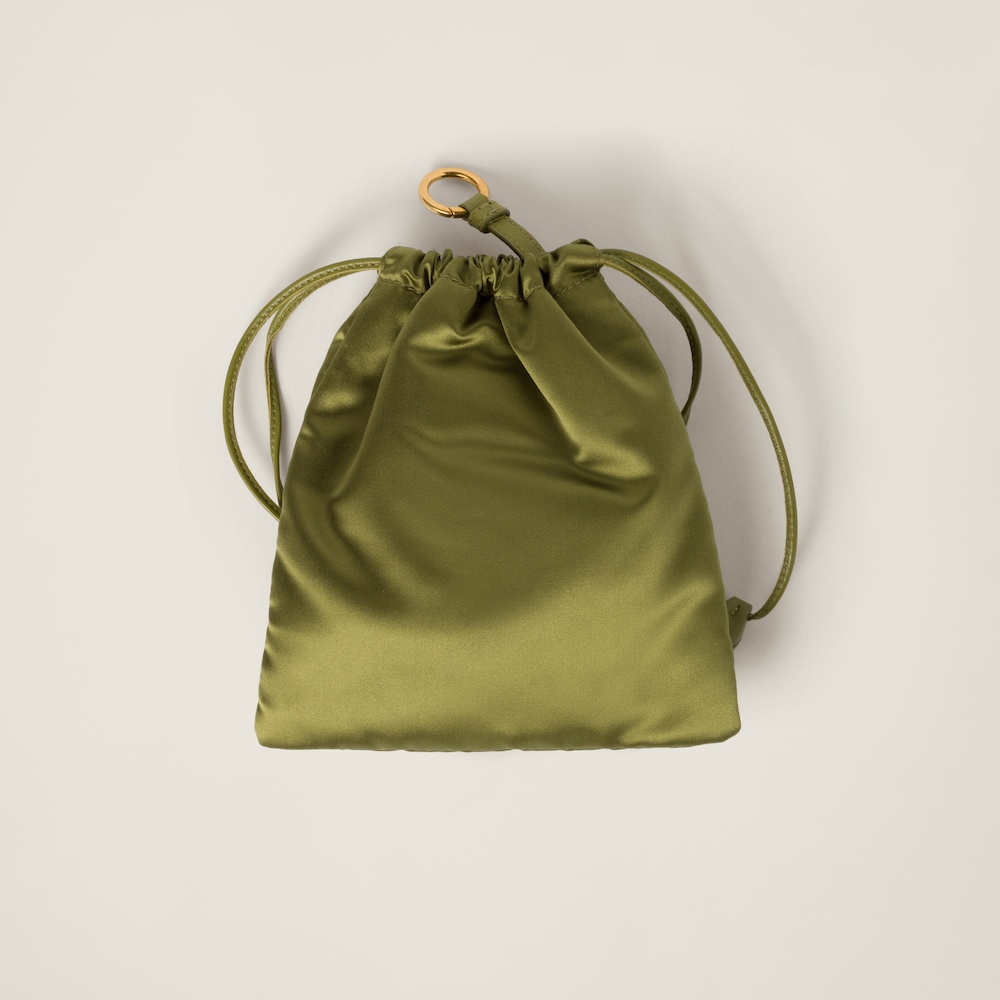 Duchesse pouch