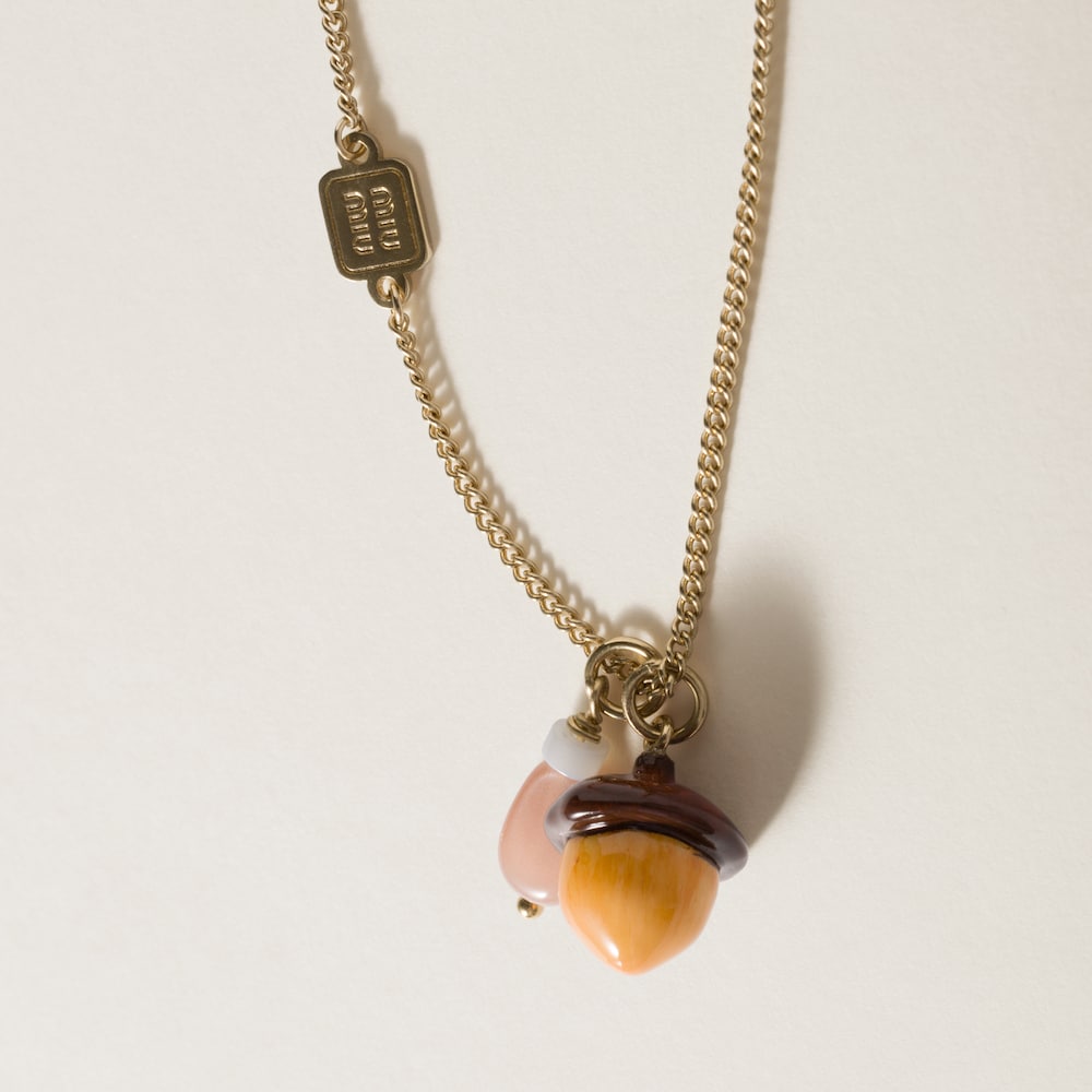 Metal necklace