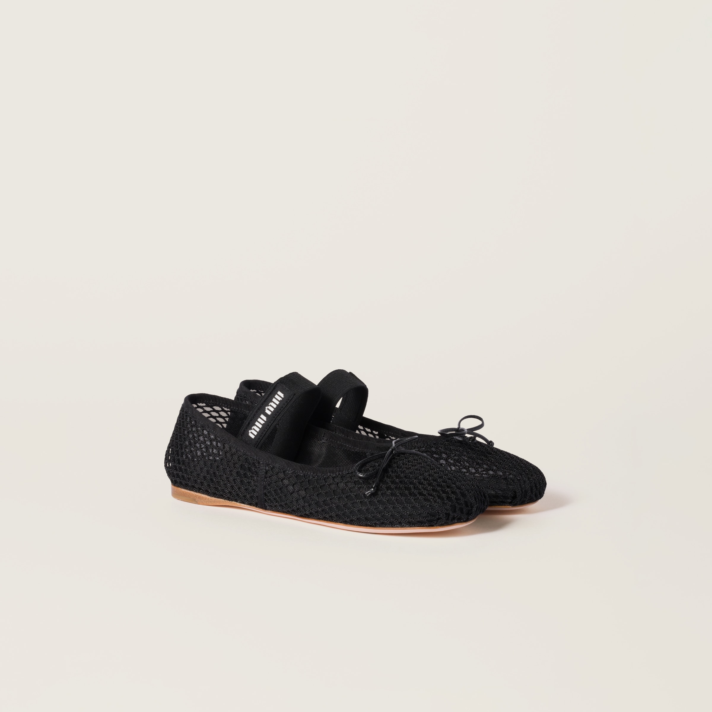 Mesh fabric ballerinas