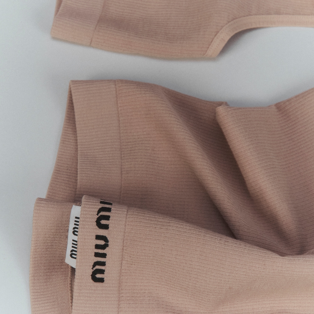 Seamless boxer shorts