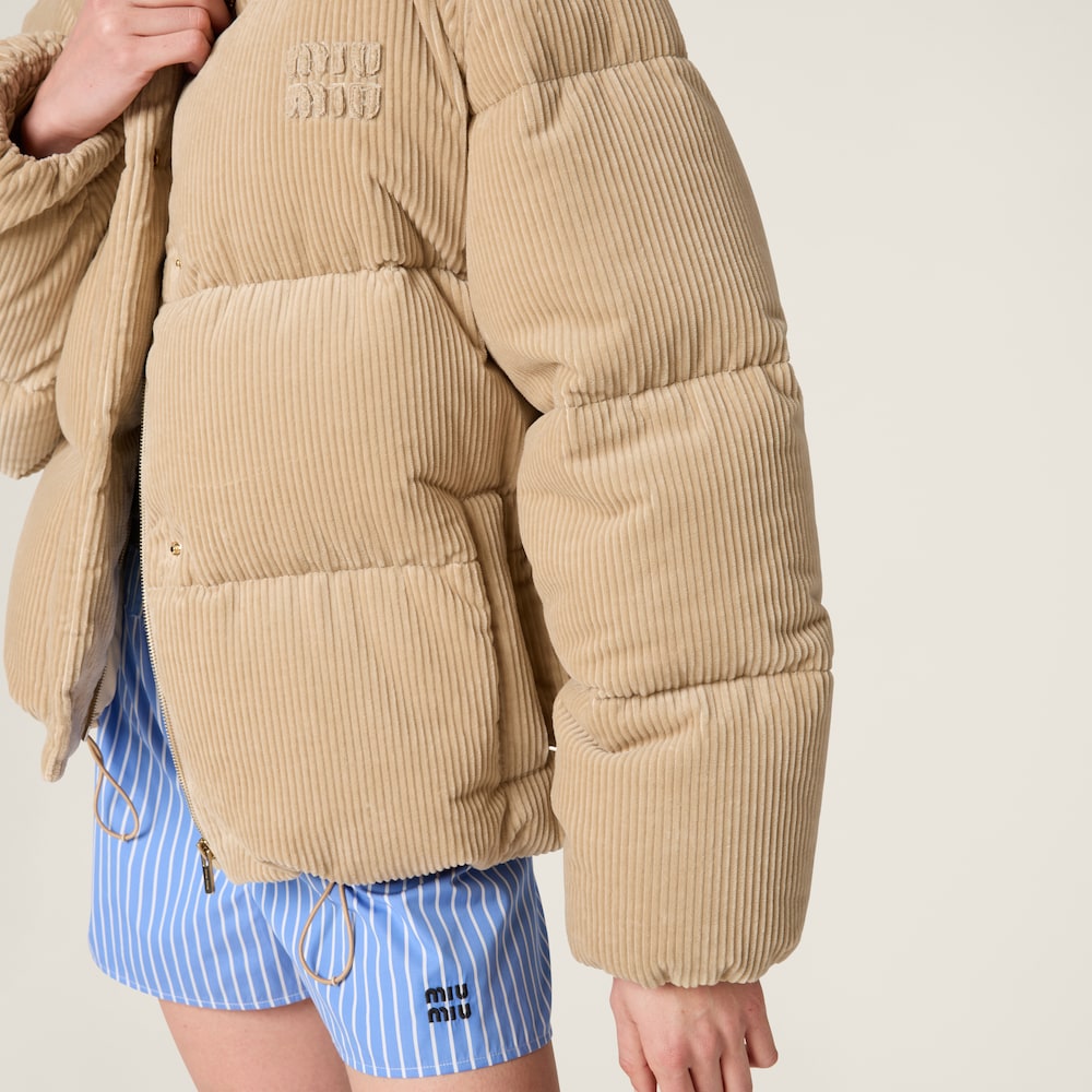 Medium-weight corduroy down jacket