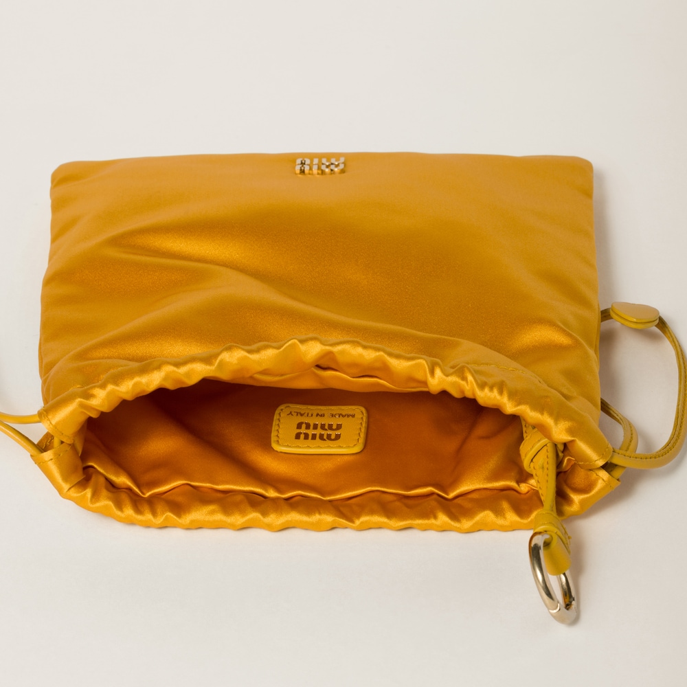 Duchesse pouch