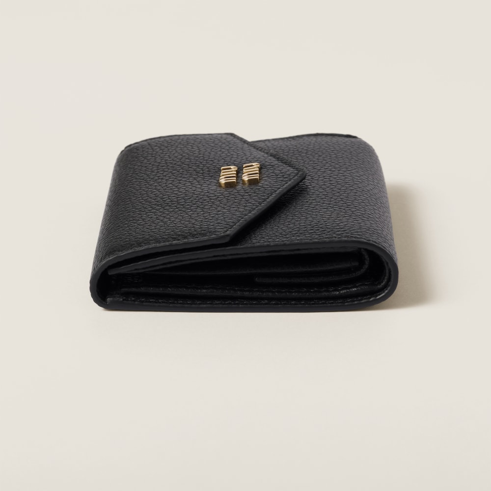 Small leather wallet