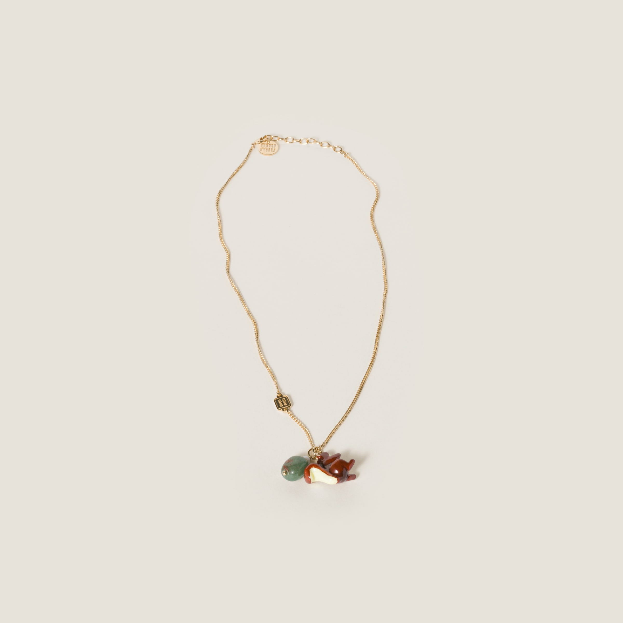 Metal necklace