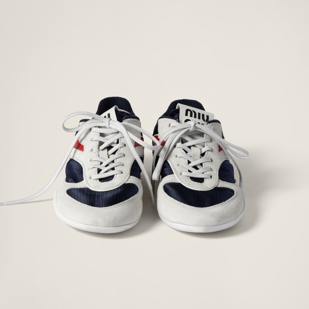 Gymnasium technical fabric and suede sneakers