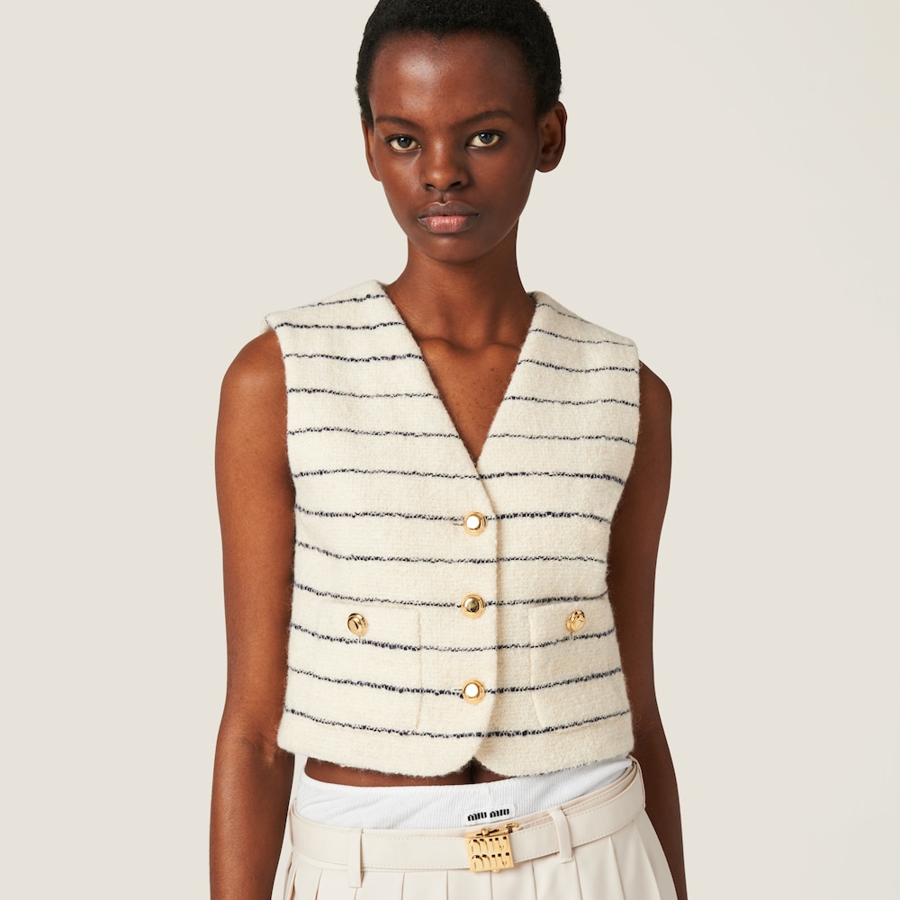 Single-breasted bouclé vest