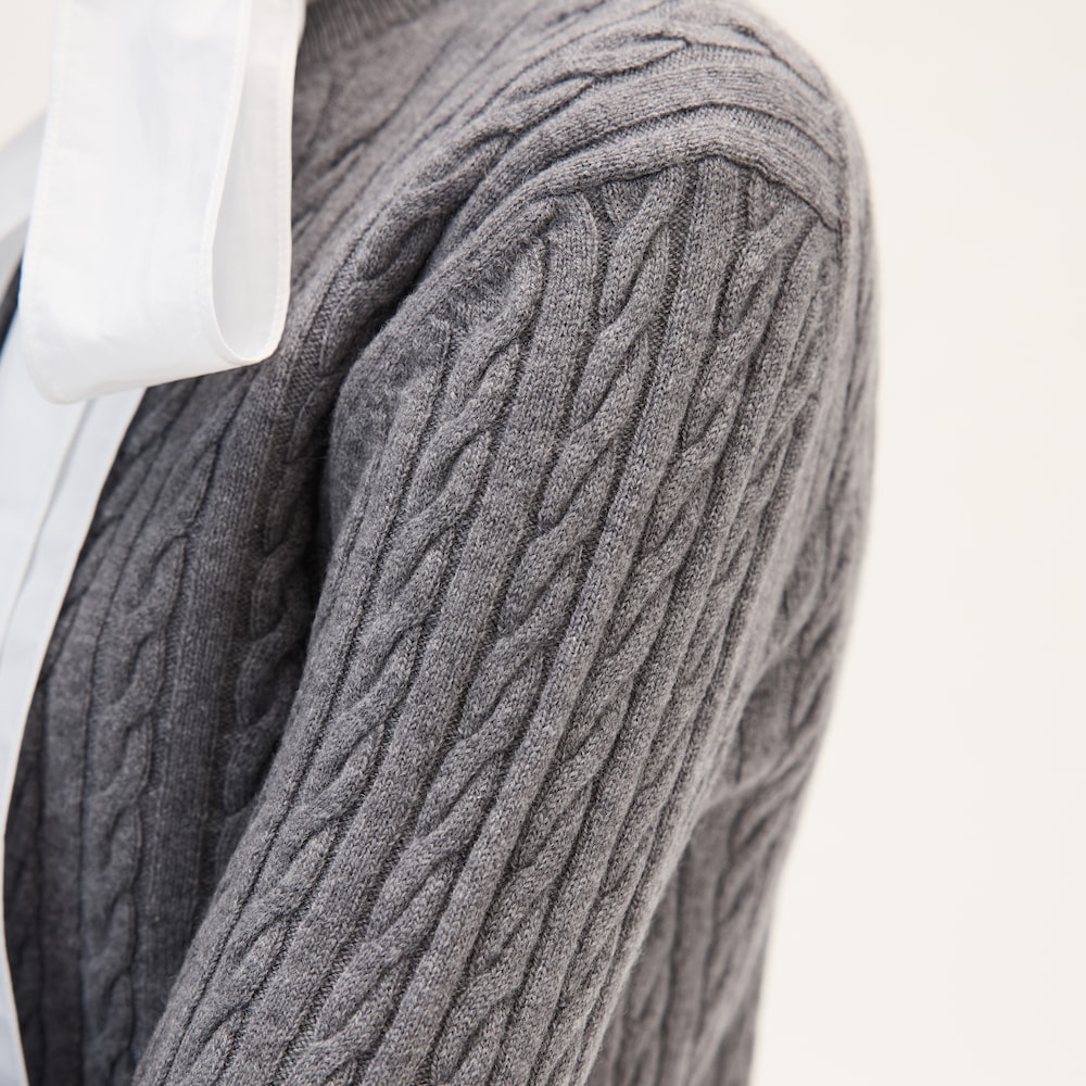 Cashmere knit cardigan