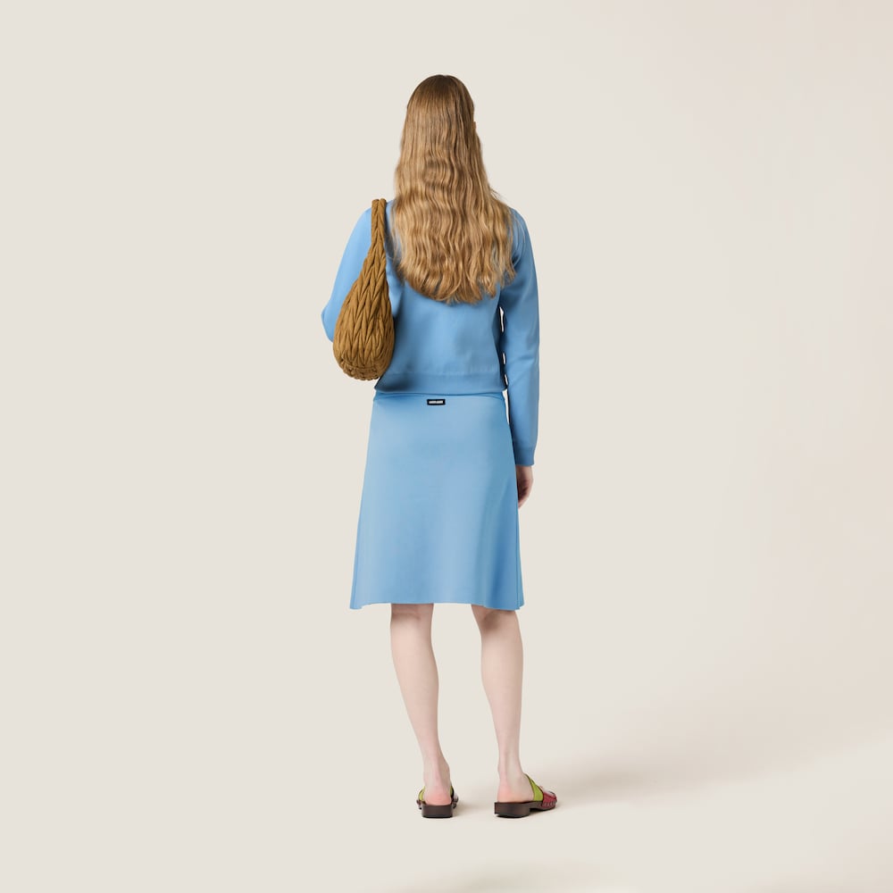 Technical yarn skirt