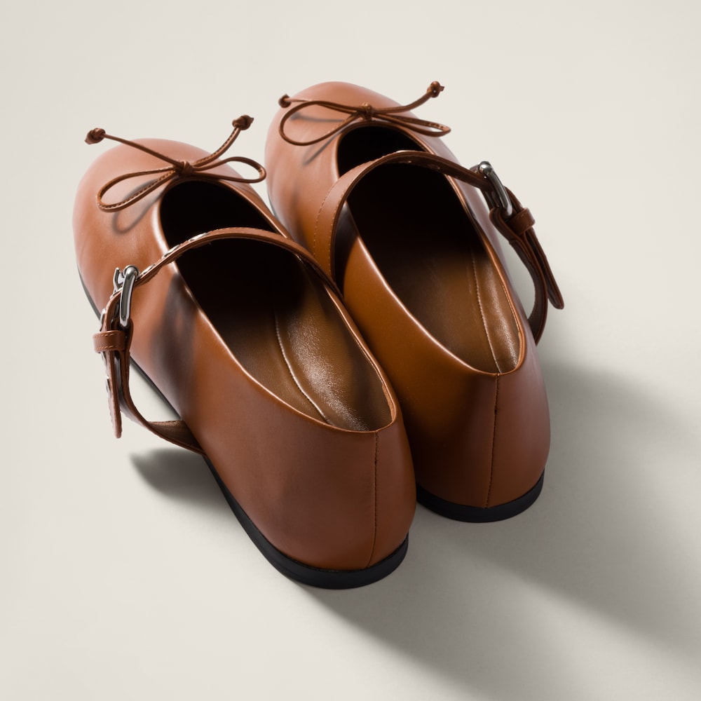 Leather ballerinas