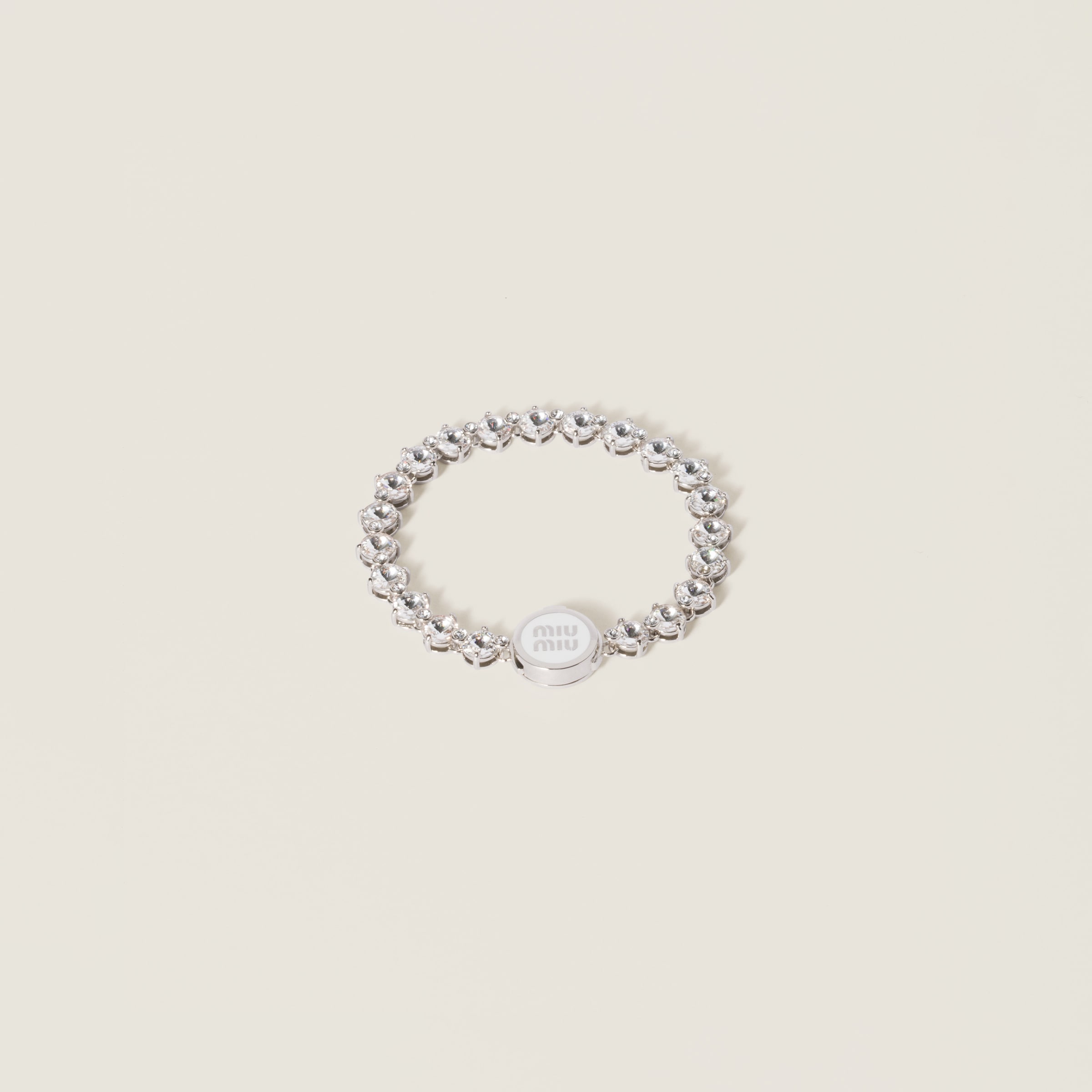 Metal bracelet with crystals