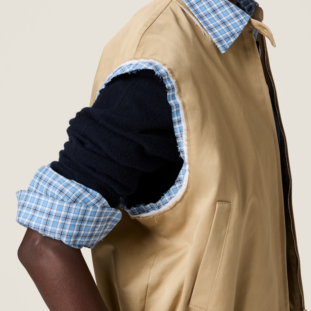 Chino vest