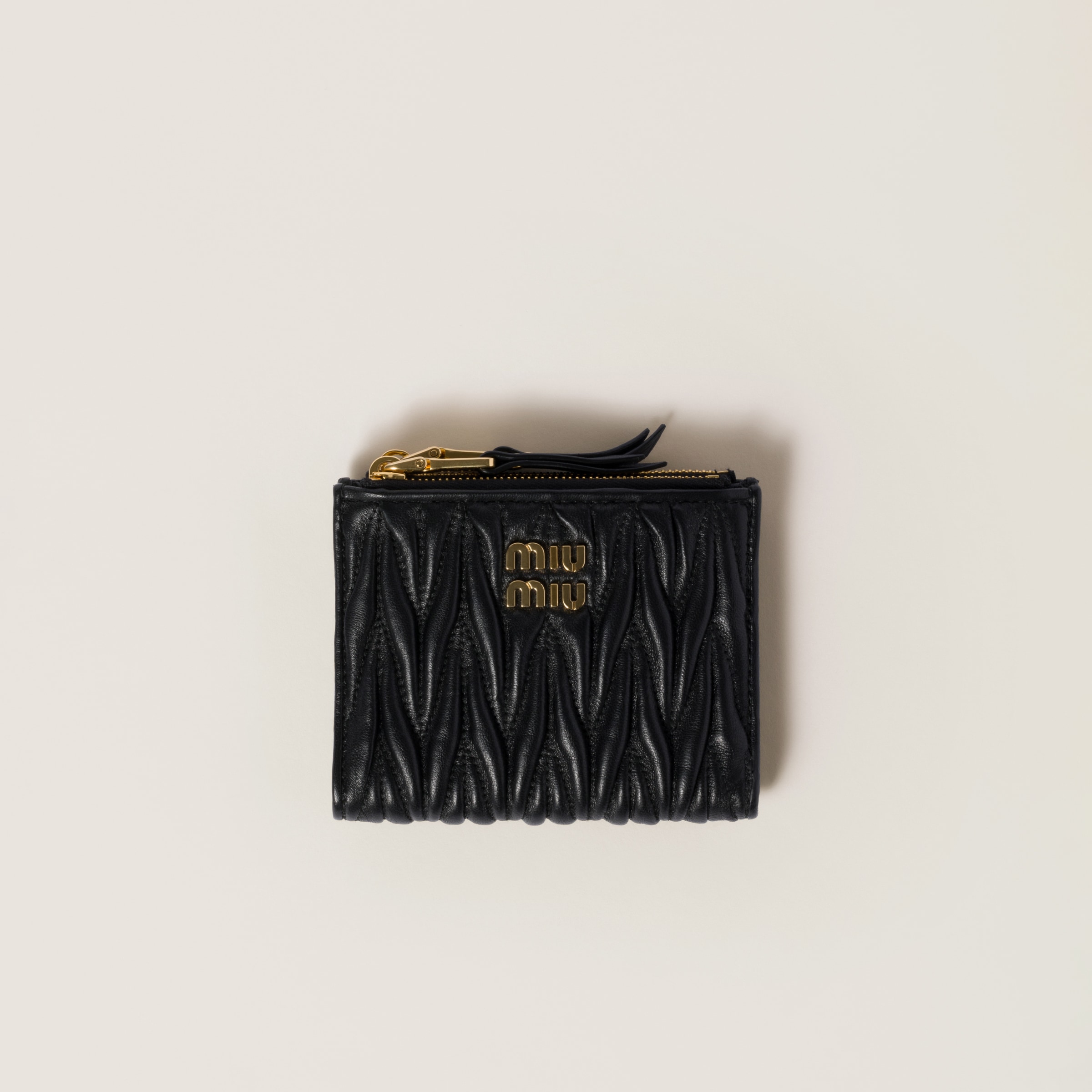 Small wallet in matelassé nappa leather