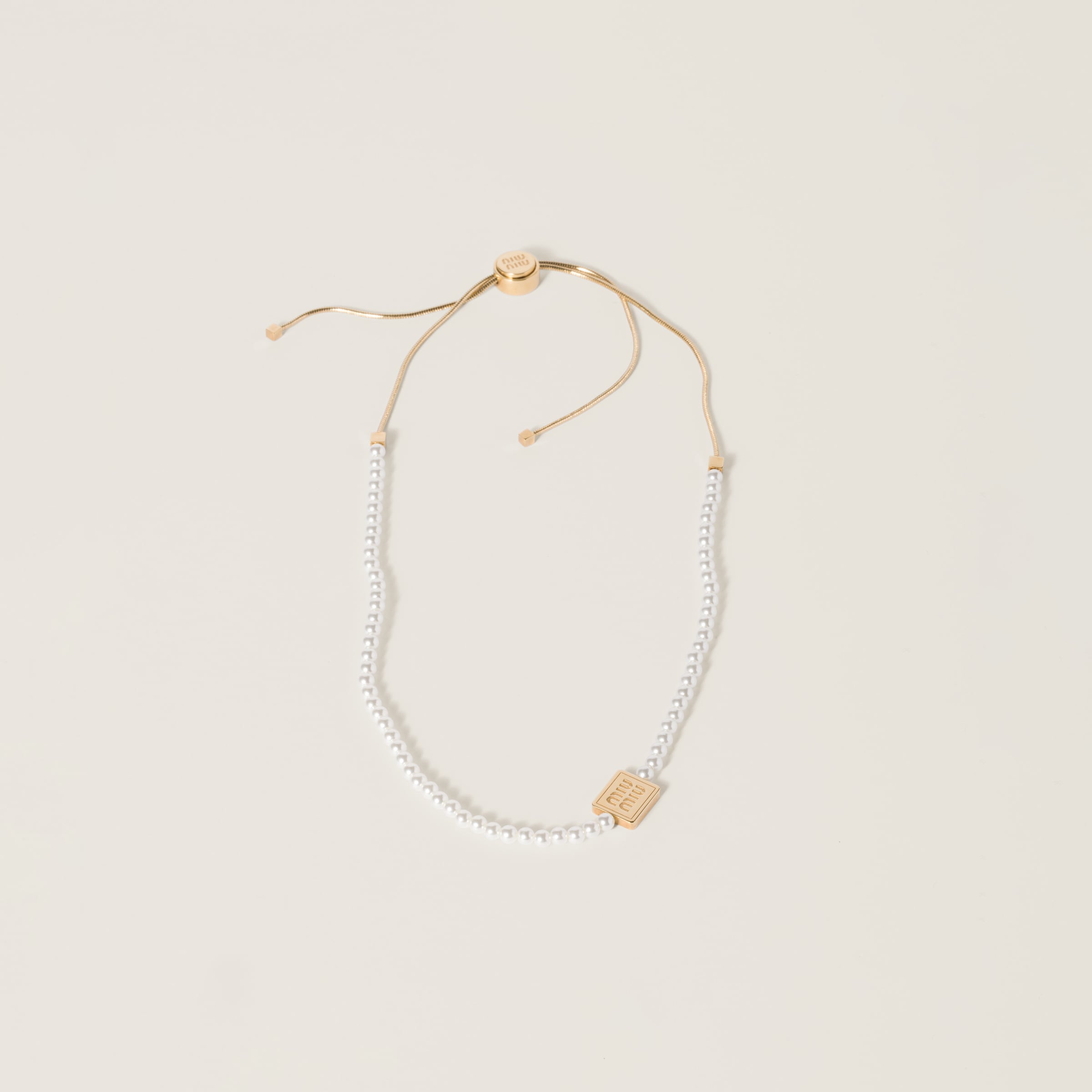 Pearl and metal choker