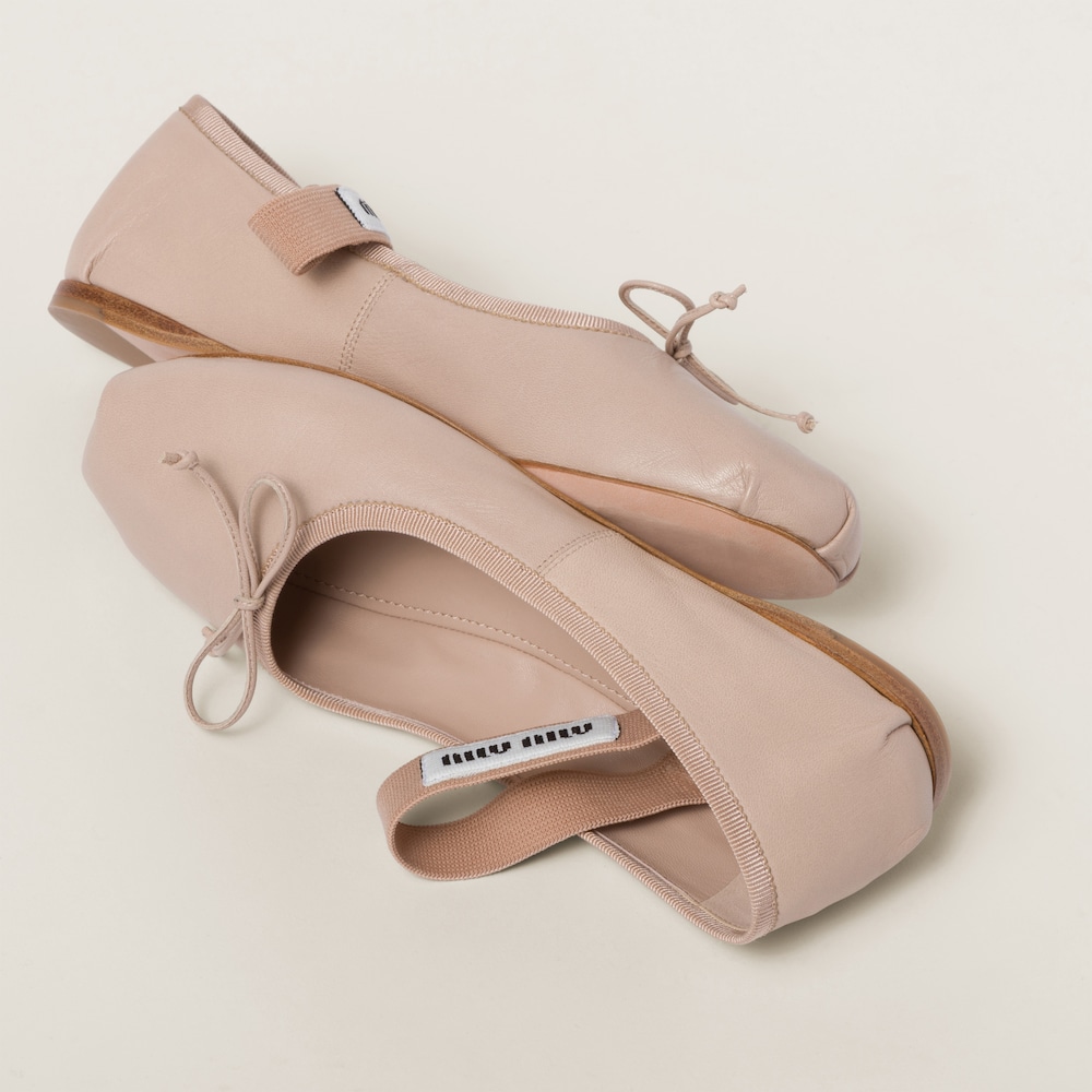 Leather ballerinas