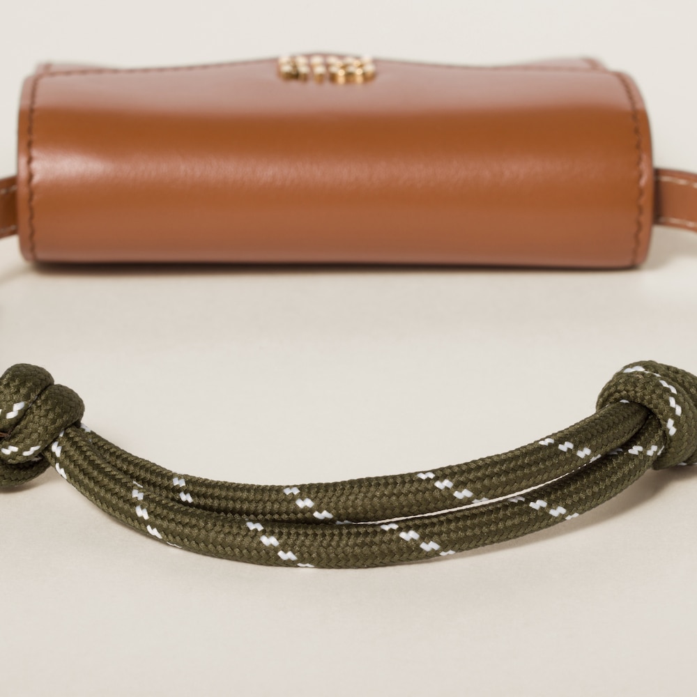 Leather shoulder wallet