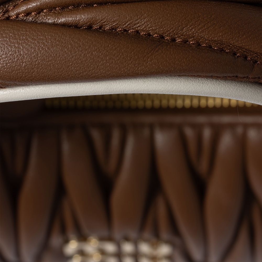 Wander matelassé nappa leather bag