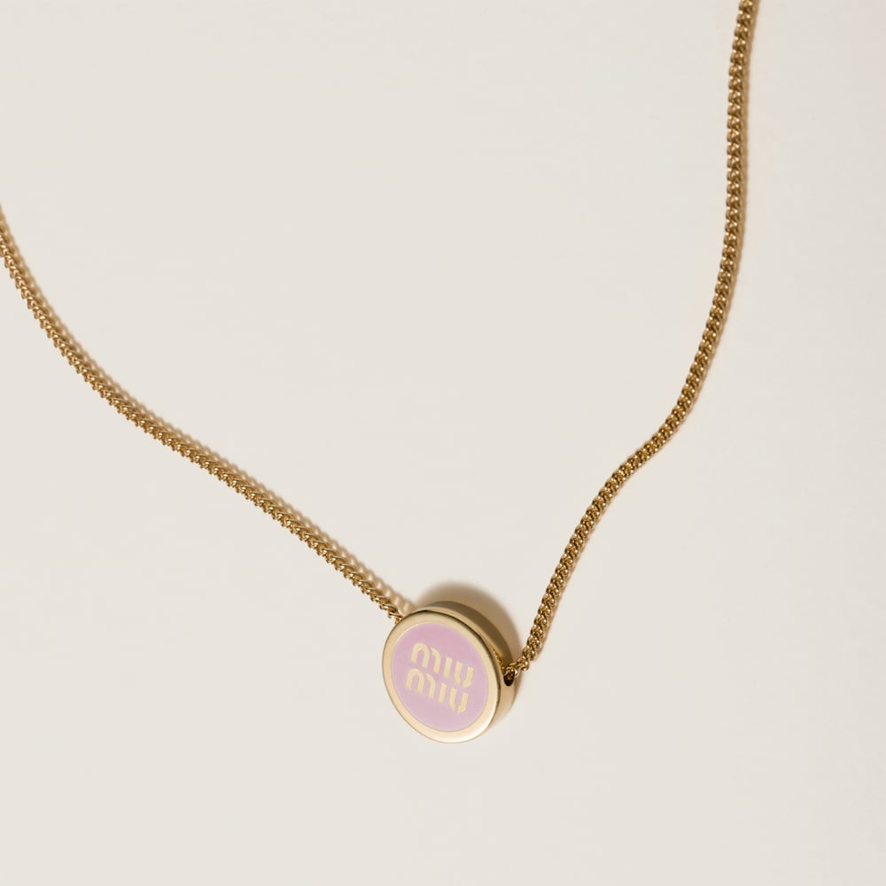 Metal necklace